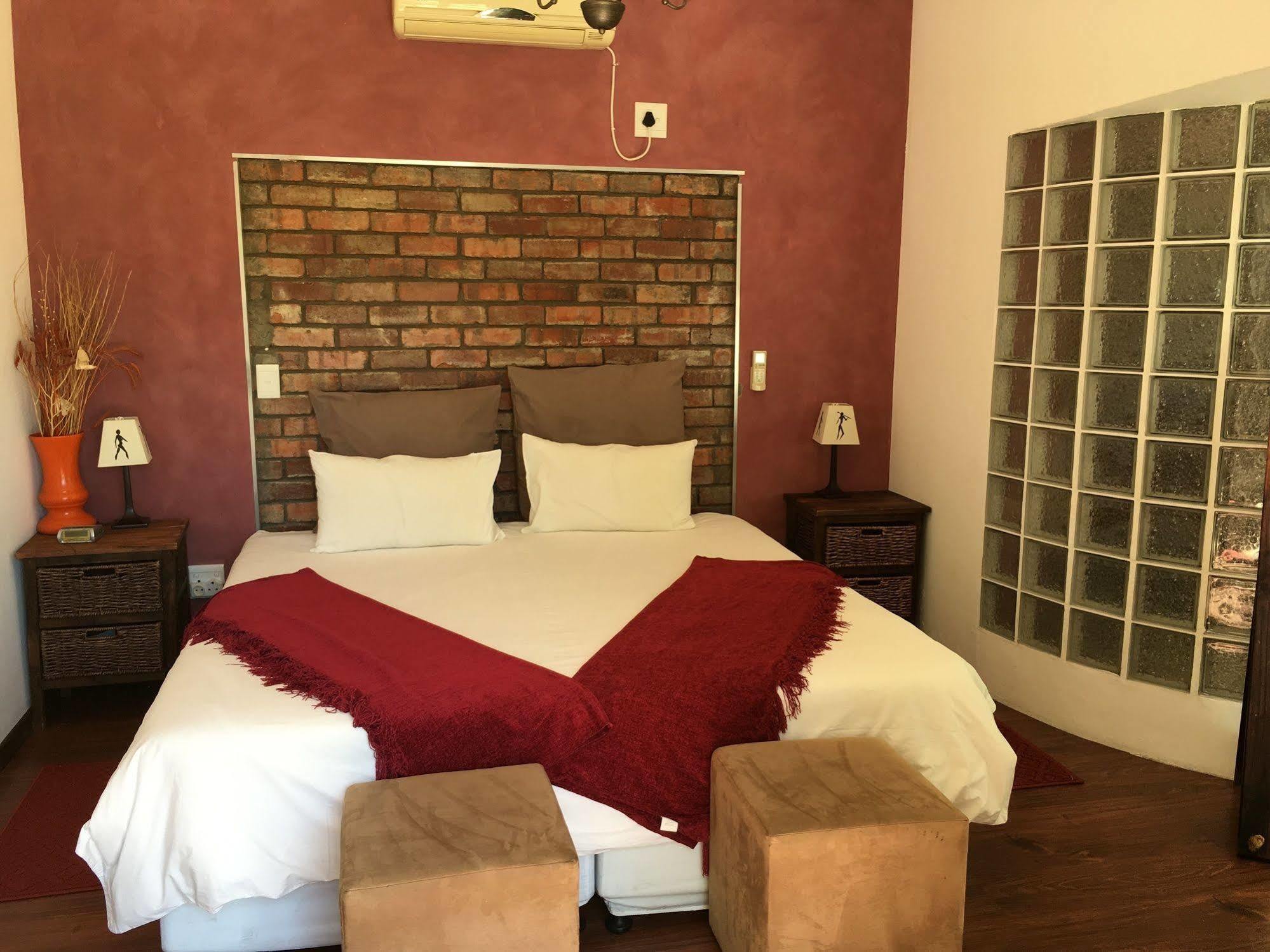 Ons Stee Bed And Breakfast Wellington Bagian luar foto